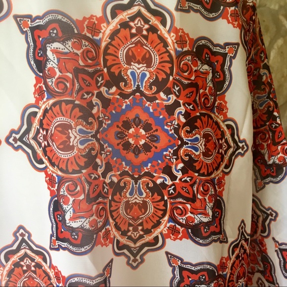 5⭐️Fave! Medallion Kimono - Picture 6 of 6